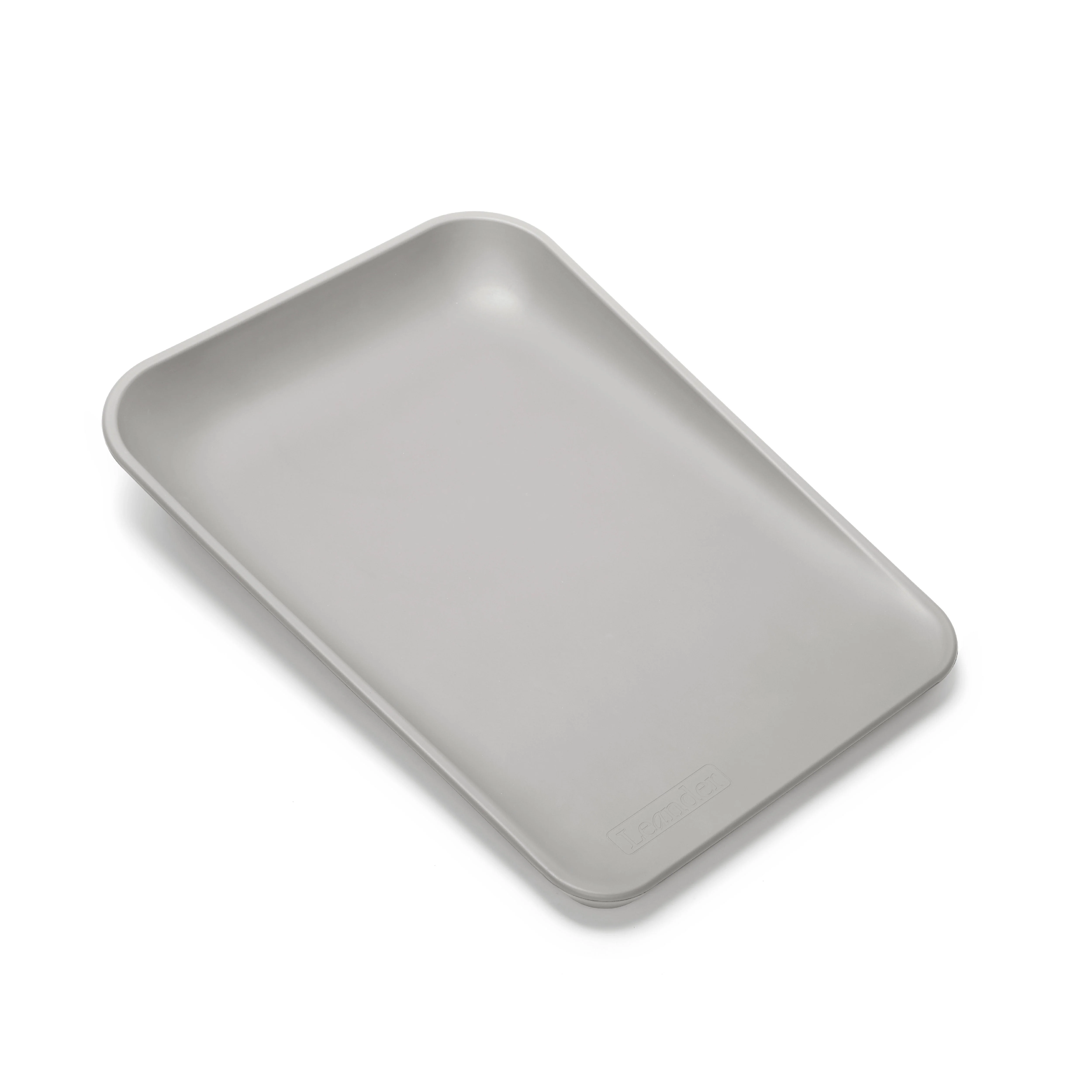 Leander Changing Matty - Image 6