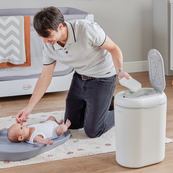 Shnuggle Nappy Bin - Image 4