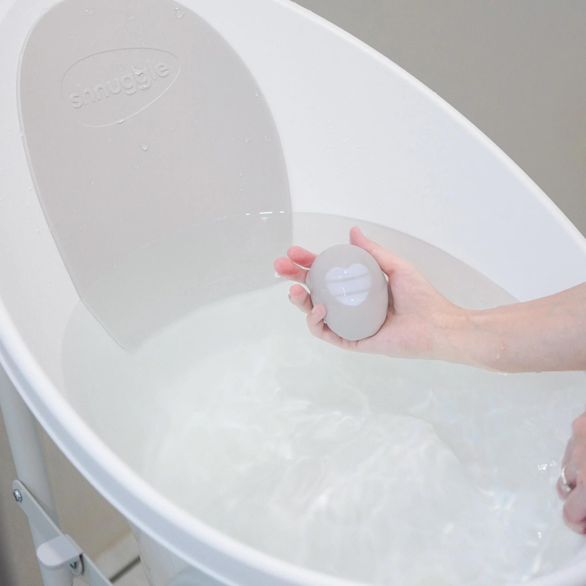 Shnuggle Pebbly Thermometer - Image 3